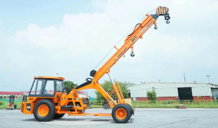 Hydra Crane Service in Surat